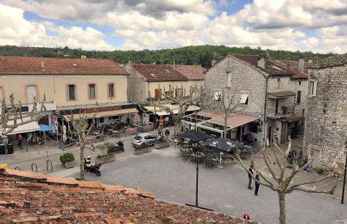 Les Bancs d'Autrefois, maison climatisée avec WIFI au centre de Ruoms - Foto 13