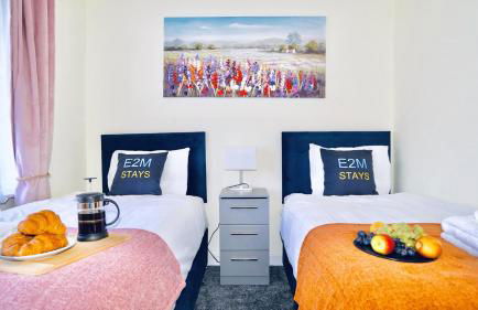 E2M Stays Beautiful House Close To Heathrow Airport- Walking Distance To Thames River - Foto 2