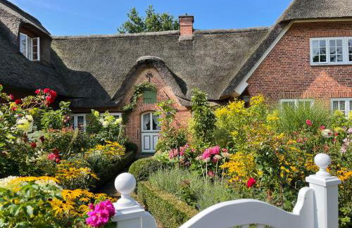 Beach Home - Photo 64