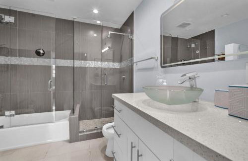 Modern Miami Oversized 3 Bedroom in Central Location - Foto 26
