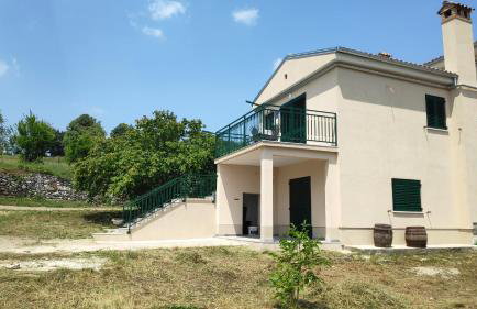 Perina hiža - Foto 1