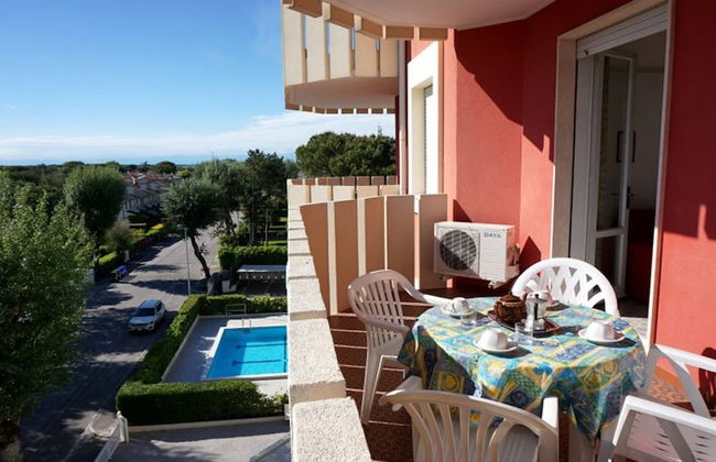 Red Flat With Shared Pool and Private Parking - Foto 3