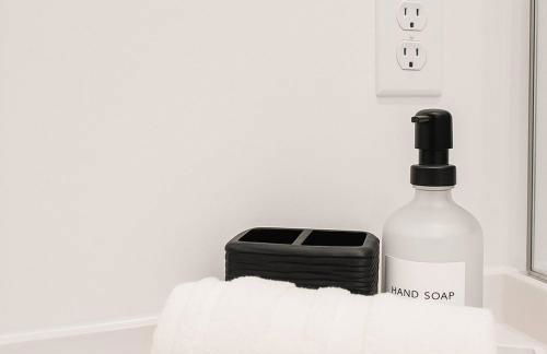 Beauty 4 miles to Disney 3Br 2Ba Pool Home - Foto 18