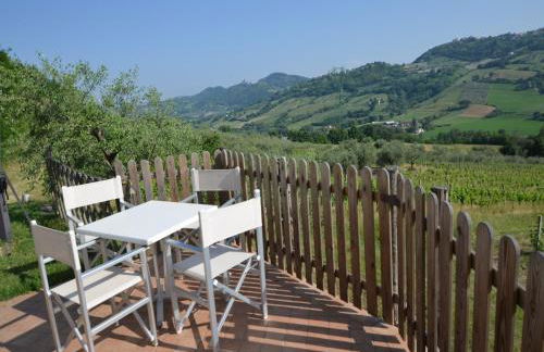 Lovely Holiday Home in Monte Colombo on Farm - Foto 2