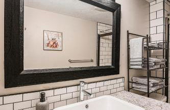 The Loft Life - Modern Corporate Housing - Foto 18