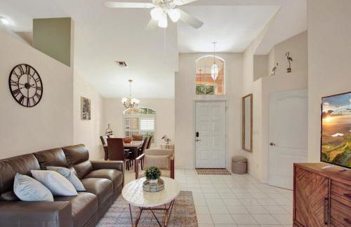 SUPERB VILLA WITH PRIVATE POOL IN NAPLES - Photo 10