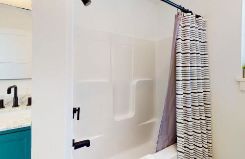 On Mountain Time - Photo 19