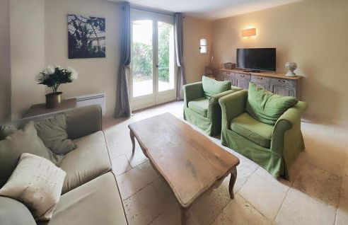 2 Bedroom Nice Home In Saint-Laurent-De-La-Ca - Foto 3