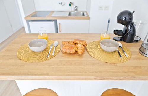 Studio Orly 15 min I Balcon, cuisine, Wi-Fi rapide - Foto 3