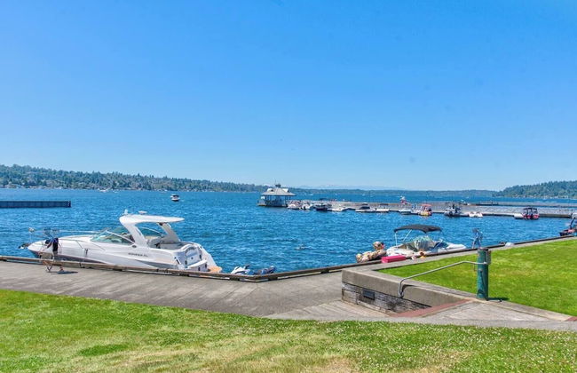 Lakeview Home in Renton, Walk to Beach, AC, Fenced - Photo 37