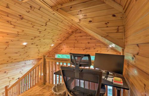 Cozy Boone Cabin with Deck Close to Downtown! - Foto 18
