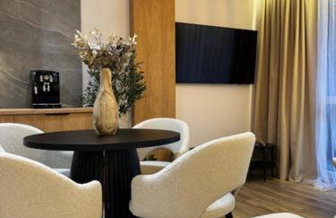 Family & Business Apartments PREMIUM No1 - 1 Bedroom with Private Jacuzzi, Balcony, Parking - Photo 57
