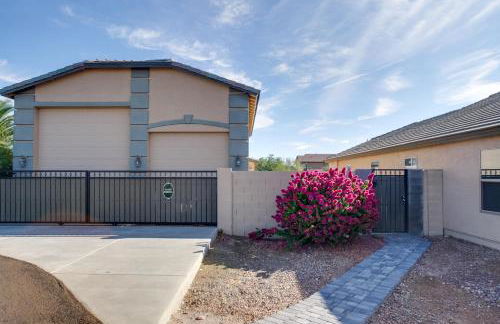 Poolside Relaxation Couples Retreat in Peoria! - Foto 25