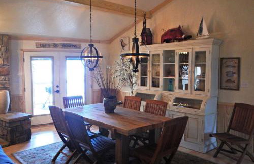 C21, Three bedroom, three bath log-sided, luxury Harbor North cottage with hot tub cottage - Foto 20