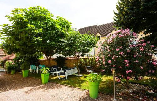 F3 80 m2 Longére plain pied au centre auxonne. - Foto 21