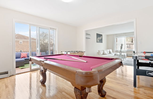 Modern Luxury Home w GameRoom & Parking - Foto 18