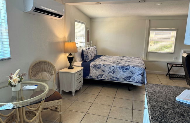 Tropical Villas of Venice Beach - Foto 14