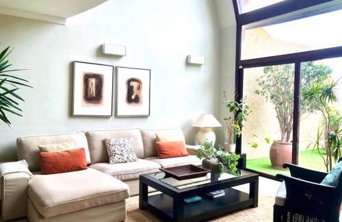 Precioso chalet en Santa Cruz con piscina - Foto 1