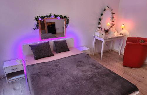 MD- City, EG, Top in Preis- Leistung, Lage, Deluxe App mit 2 Schlafzimmer, Merkmale Qeensize Bett, Romantk DZ - Foto 18