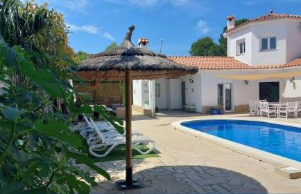 Villa voor 8 personen met zwembad - Foto 2