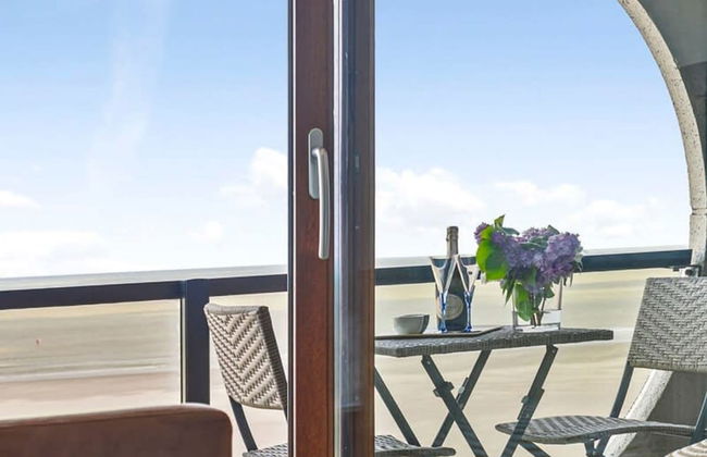 Beautiful Studio With Stunning Seaview and Terrace - Foto 17