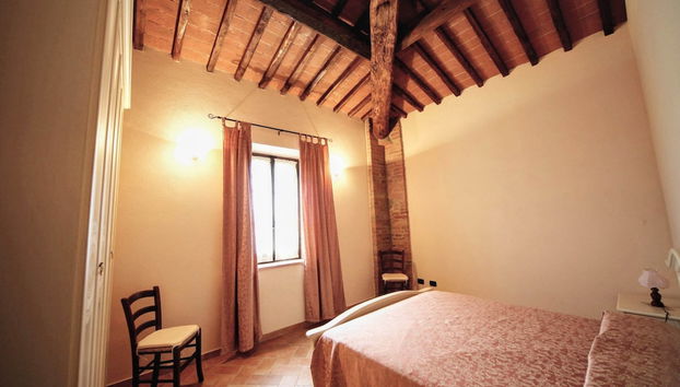 Farmhouse in Asciano With Pool & BBQ - Foto 5, Habitación