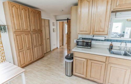 Parkstrip Place, Pet Friendly Downtown Home by RedAwning - Foto 124