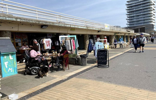 Worthing Beach 180 - 2 bed Seafront With Parking - Foto 36