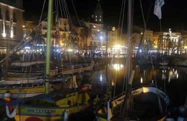 Sanary- La vie est belle- Centre Ville 2 minutes à pied- Plage 5 minutes - Foto 21