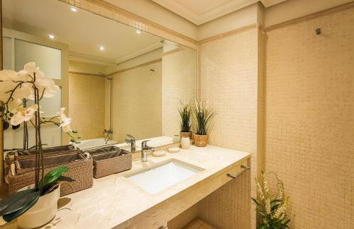 Top Floor Best Ocean View - Swimming pool - Foto 31