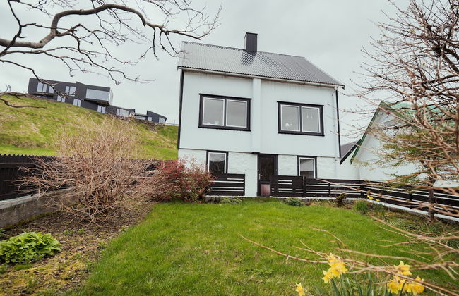 Serenity By The Sea | 3-Br House | Sea View - Photo 23