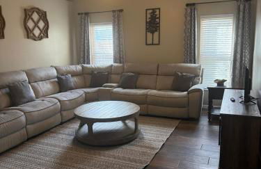 The Poolside Escape - Foto 23