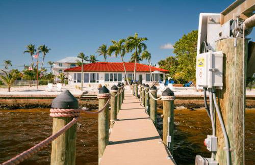 Stunning Waterfront Home with Southeast Bay Frontage - Villa Cuquita - Foto 45