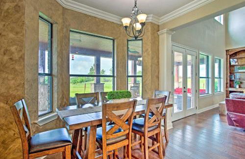 Home with Game Room and Fireplace 14 Mi to McKinney! - Foto 6