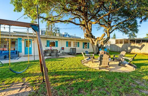 Surf Drive - Ultimate Beach Getaway for Families - Photo 60