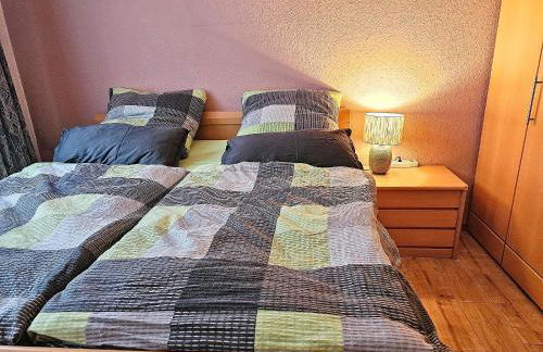 135qm 4 Zimmer Ferienwohnung in Stadtnähe, Wintergarten Parkplatz - Photo 12