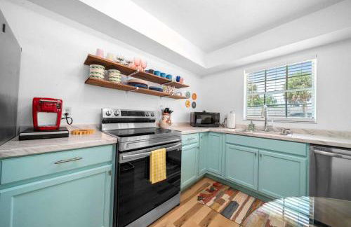 The Happy Haven - Near Manatee Tours - Pet Friendly - Foto 9