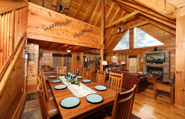 Smoky Mountain Getaway - Five Bedroom Cabin - Foto 21