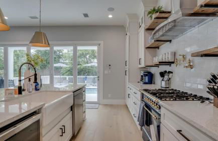 Stunning Stayin' Sandy-Private POOL & Walk to Beach! - Foto 15