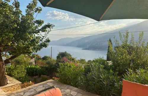 Villa Zola with Views - Photo 2
