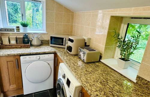 Wisteria Lodge, beautiful home in a great location - Foto 14