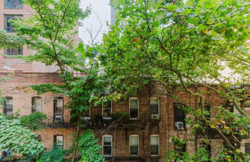 Blueground Midtown E wd doorman nr E River NYC-1527 - Photo 6