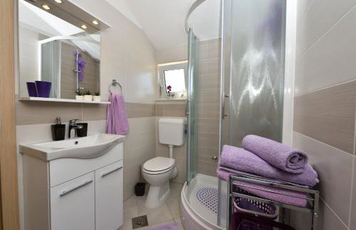 Apartments Lavanda - free parking and grill - Foto 20