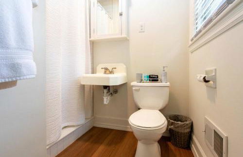 4 BR Sleeps 10 Near UGA & Downtown - Photo 38