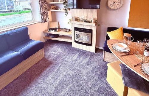 The Eden - Sleeps 8 Pet Friendly Free Wi-Fi With Patio & Hub Passes Camber Sands Cosy Spacious Modern 8 Berth Caravan - Foto 3