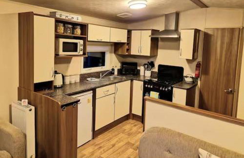 Cabin- Sleeps 8- Hot Tub Free Parking Wifi Pets - Foto 15
