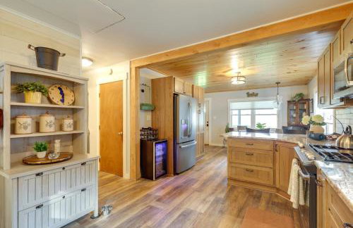 Waterfront Haven with Boat Dock! Fort Ann Retreat - Foto 13