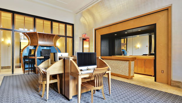 Coin salon dans le hall