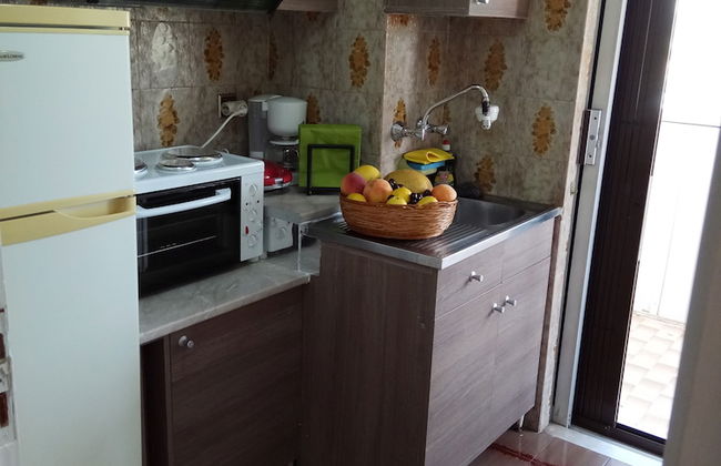 Top Floor Cozy Apartment near Beach - Foto 6