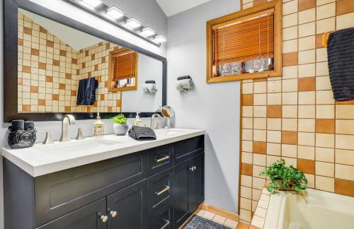 Pocono Pines Home with Private Hot Tub! - Foto 13